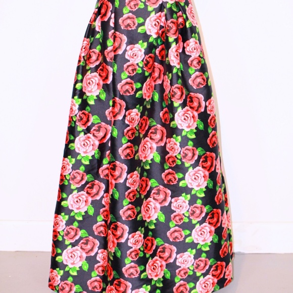 B. Darlin Floral Maxi Skirt Size (7/8) - Picture 3 of 5